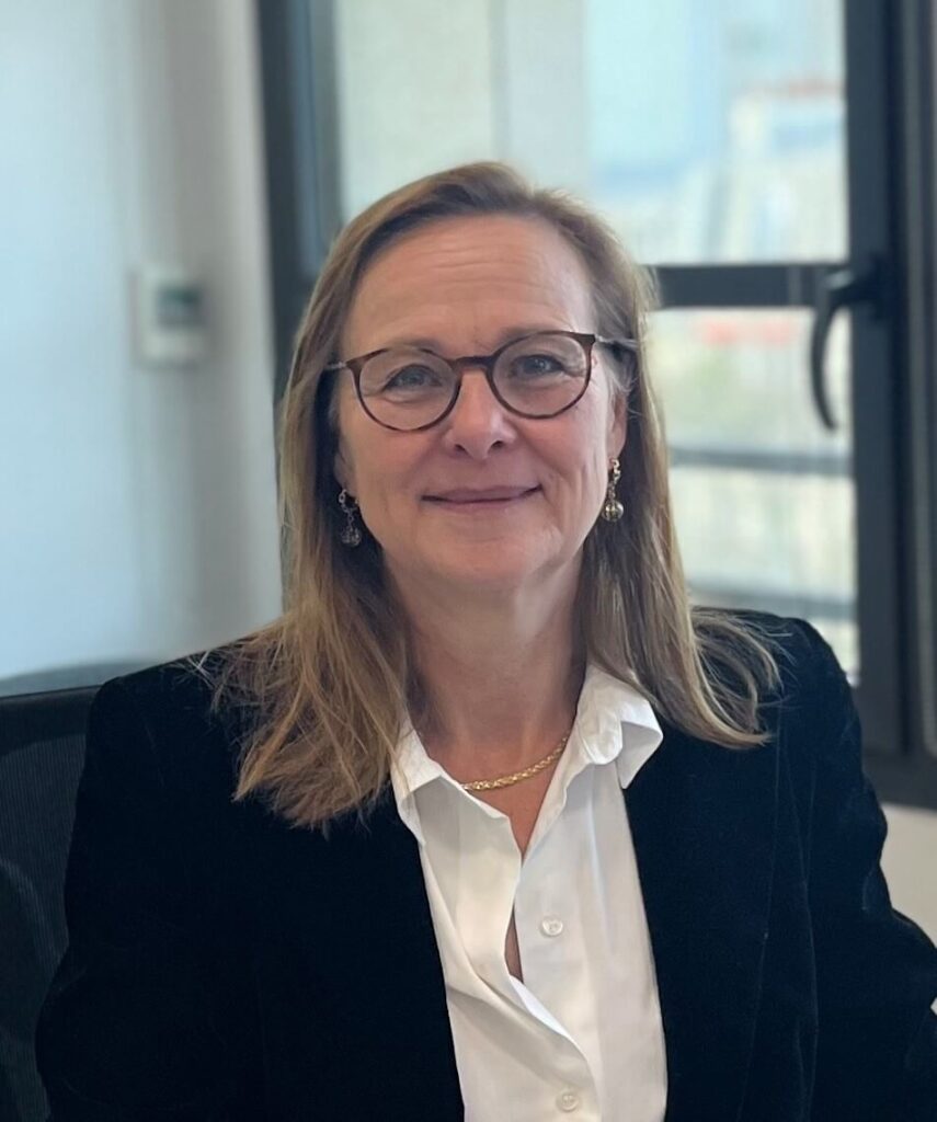 chargee de mission veronique pereira